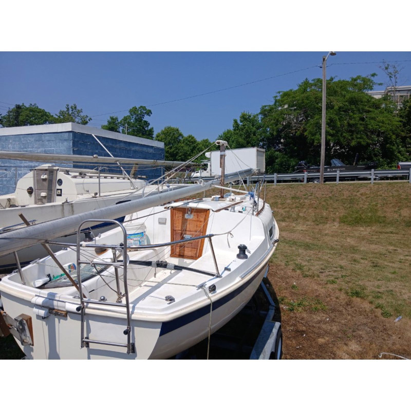 1974 Tanzer 22 Cruising Racing Sailboat