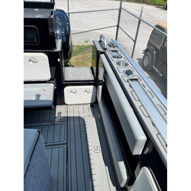 2021 24 ft Oakley SK750 Center Console