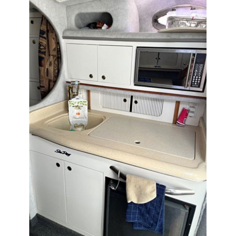2000 29.6 ft Sea Ray 290 Sundancer Double Cabin