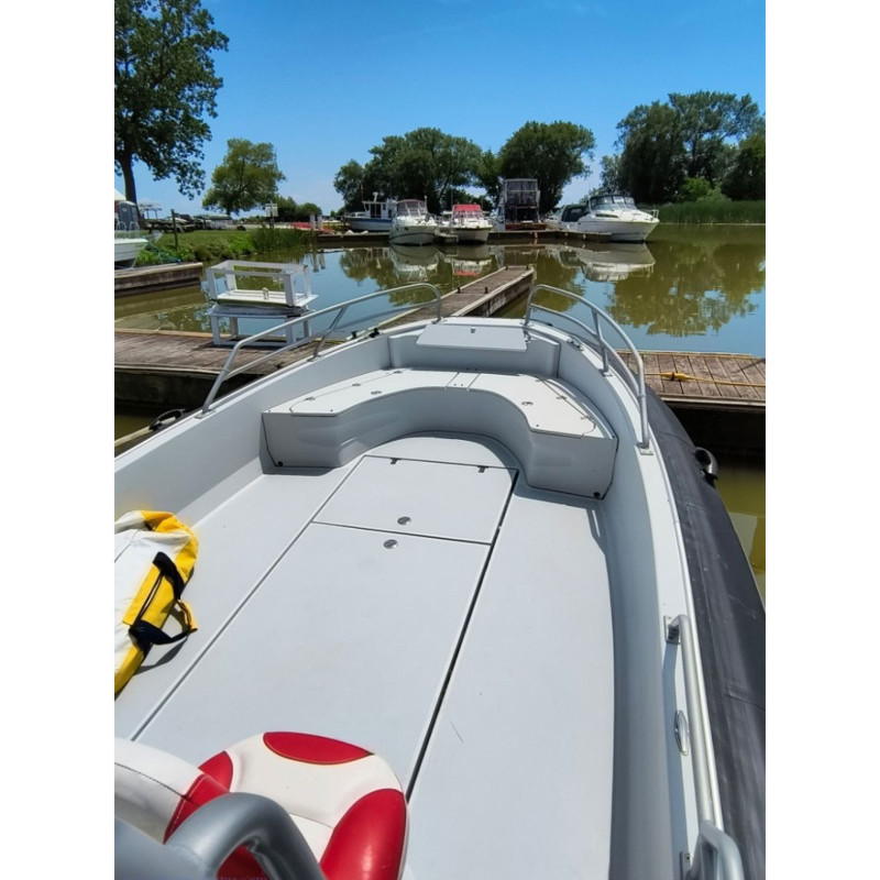 Mink 18 CC welded aluminum boat