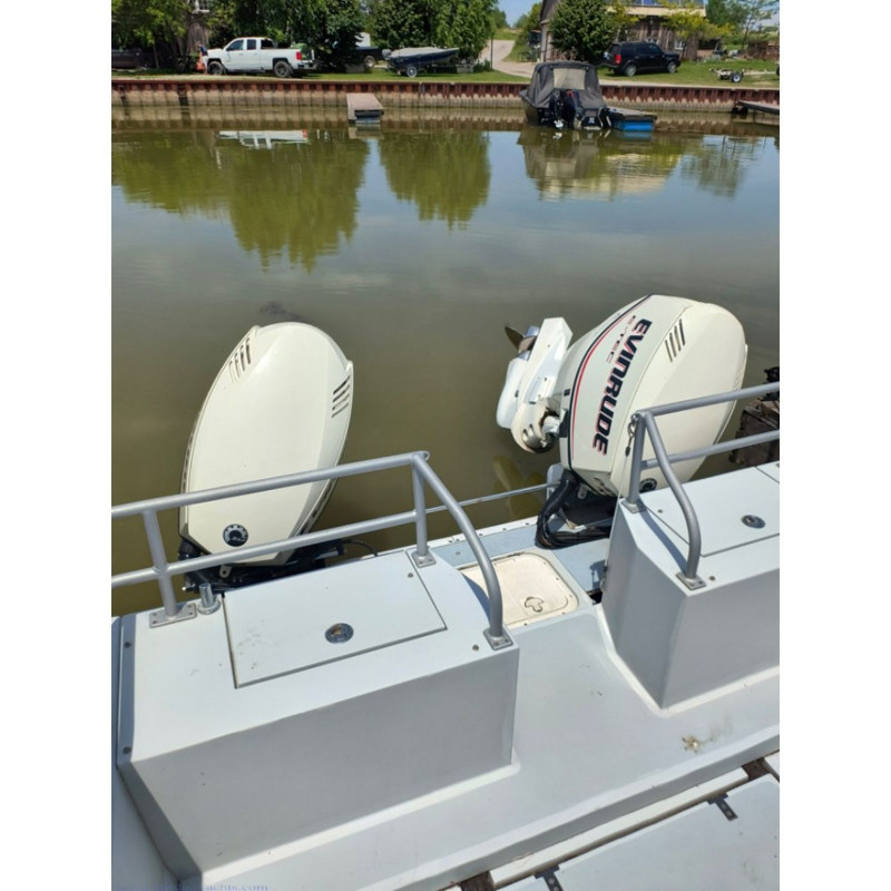 Mink 18 CC welded aluminum boat
