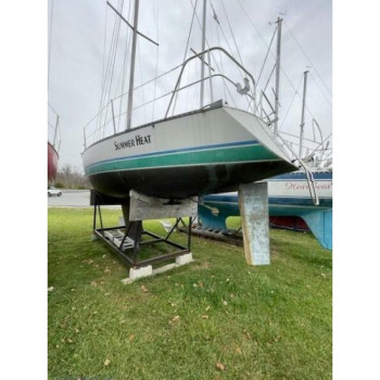 1984 Goman Express 30 ft Sailboat