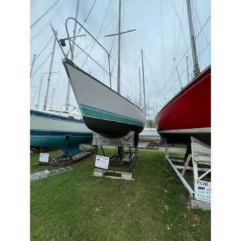 1984 Goman Express 30 ft Sailboat