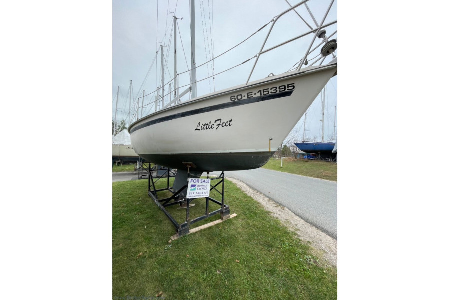 1981 Edel 820 Sailboat