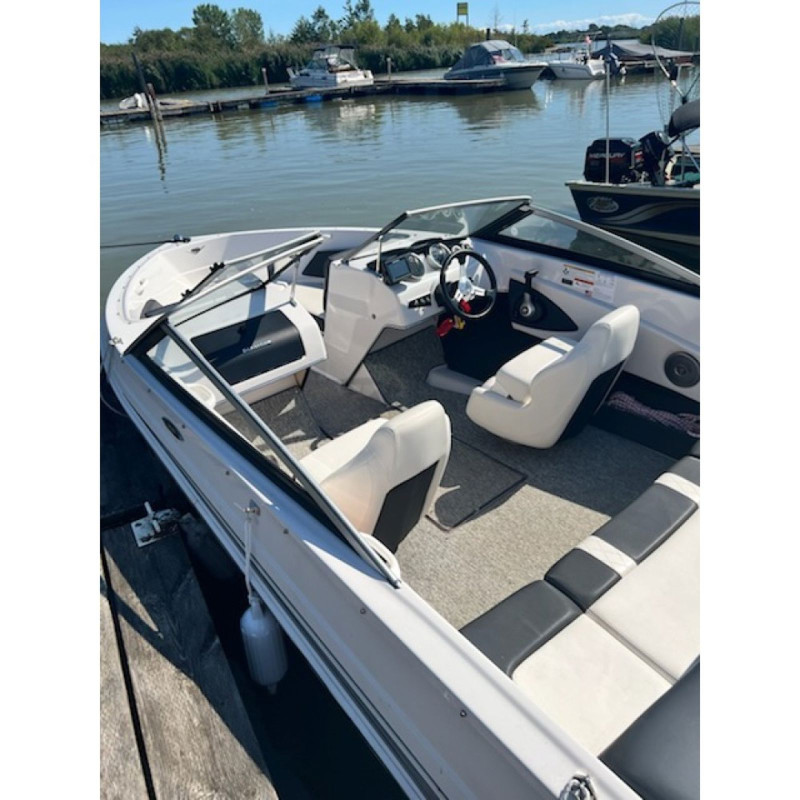2014 Glastron 18 ft 185 GXT