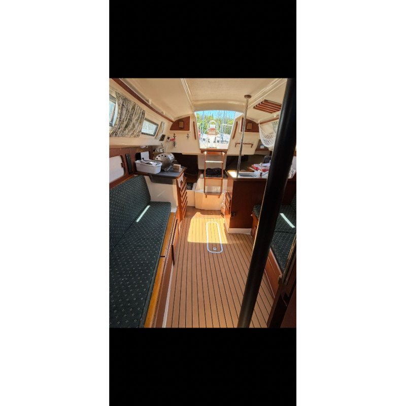 1982 Seafarer 30 Sailboat