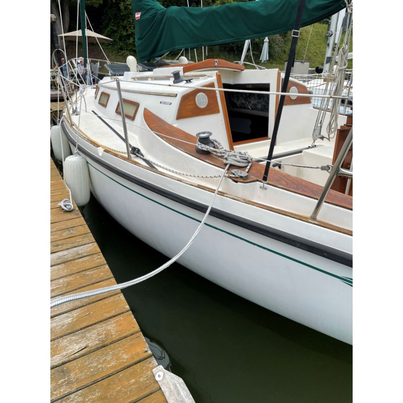 1982 Seafarer 30 Sailboat