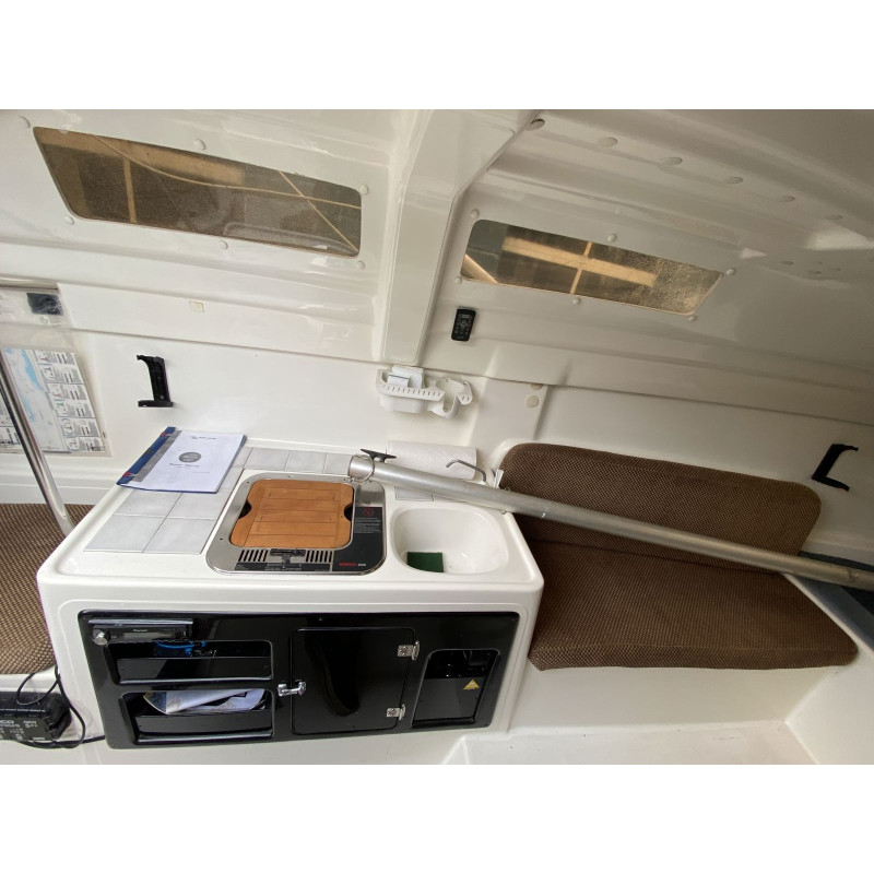 1996 MacGregor 26X – Versatile Sail & Power Cruiser