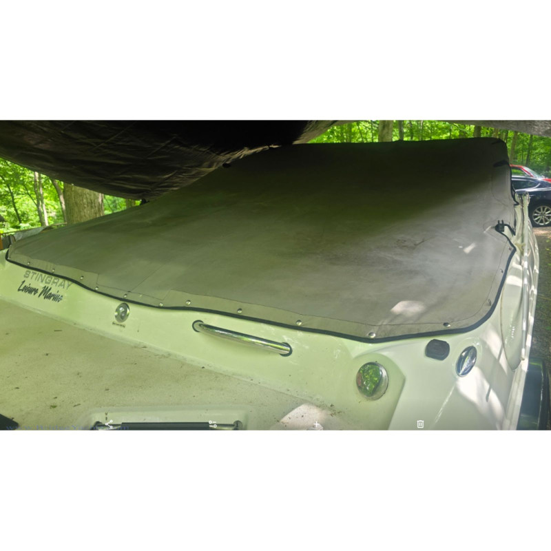 2009 Stingray 205CS Cuddy Cabin