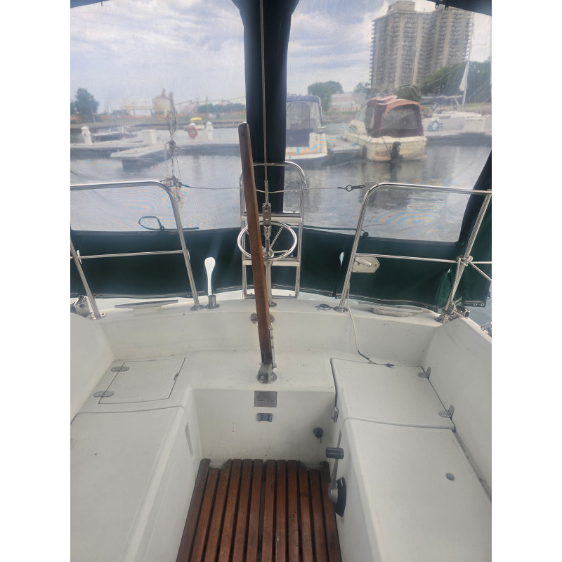 1982 Dufour 31 Sailboat