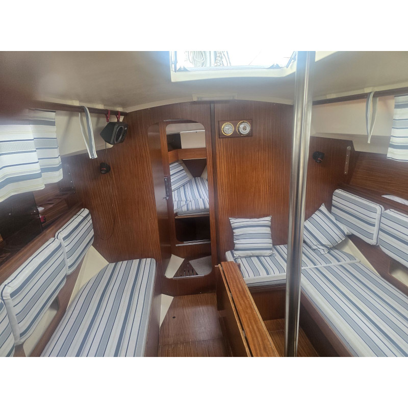 1982 Dufour 31 Sailboat