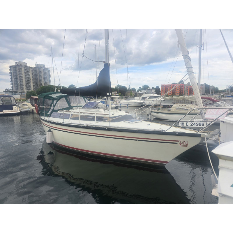 1982 Dufour 31 Sailboat