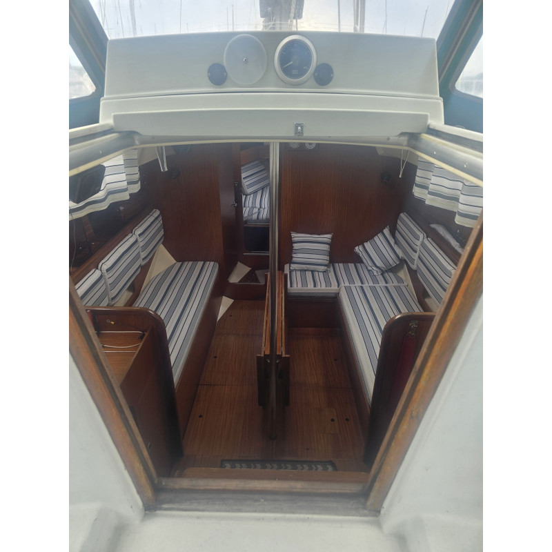 1982 Dufour 31 Sailboat