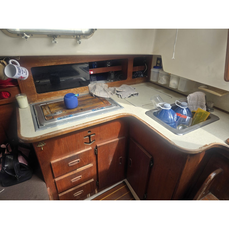 1980 Hunter 30 Sailboat