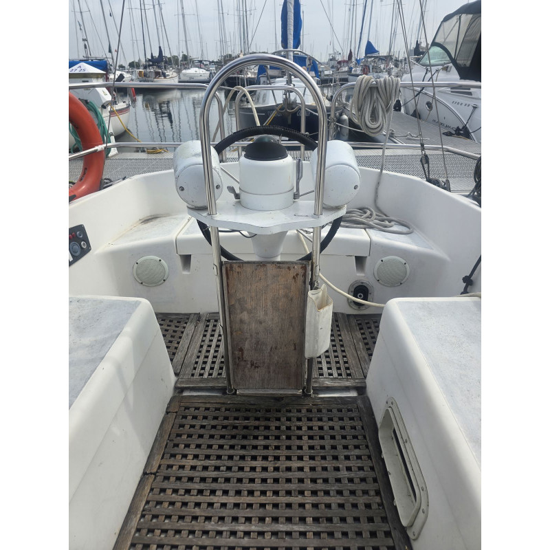 1980 Hunter 30 Sailboat