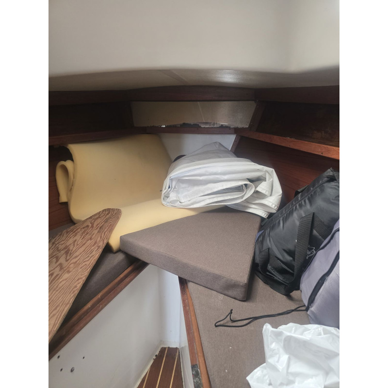 1980 Hunter 30 Sailboat