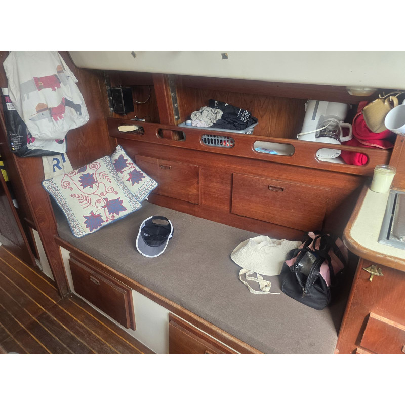 1980 Hunter 30 Sailboat