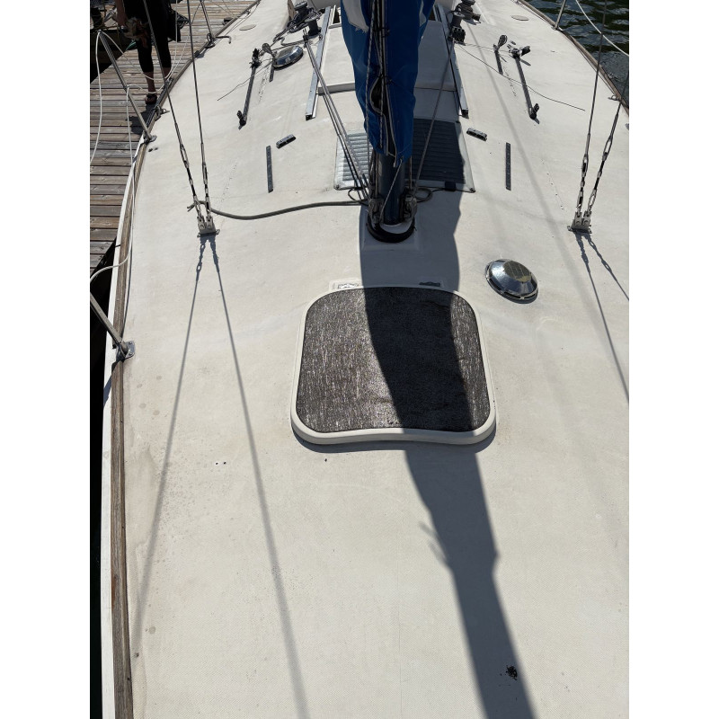 1981 Pearson Flyer Sailboat