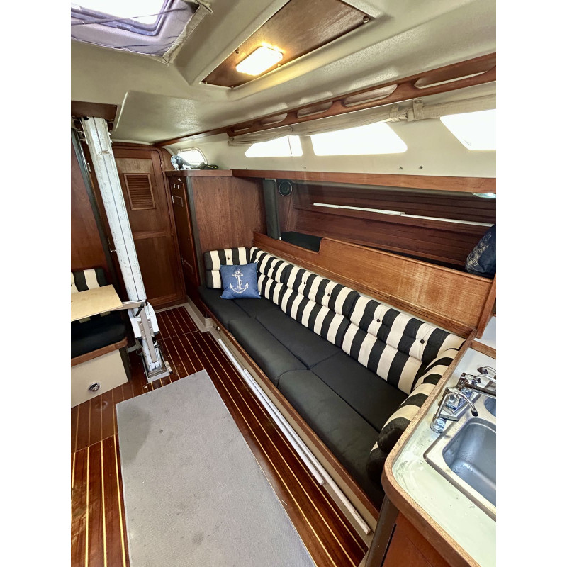 1988 C&C 38 Mk III Sailboat