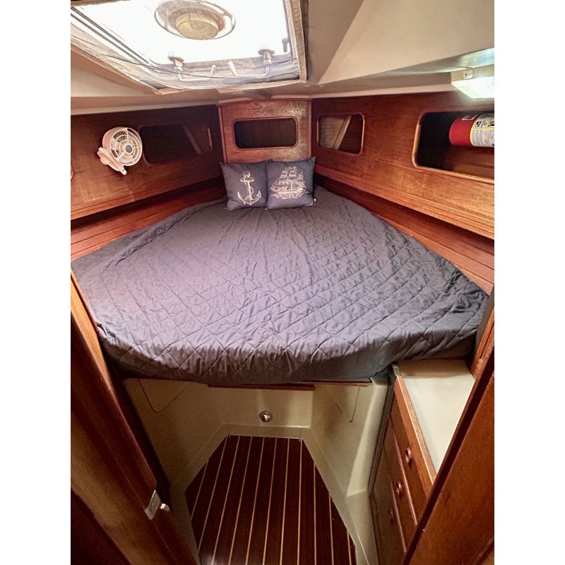 1988 C&C 38 Mk III Sailboat