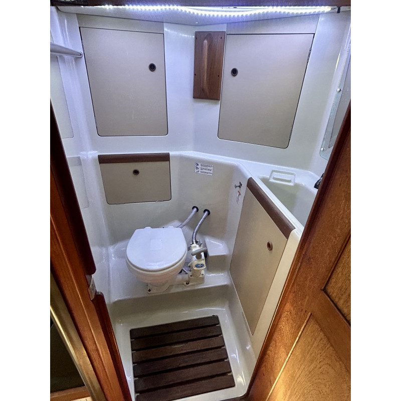 1988 C&C 38 Mk III Sailboat