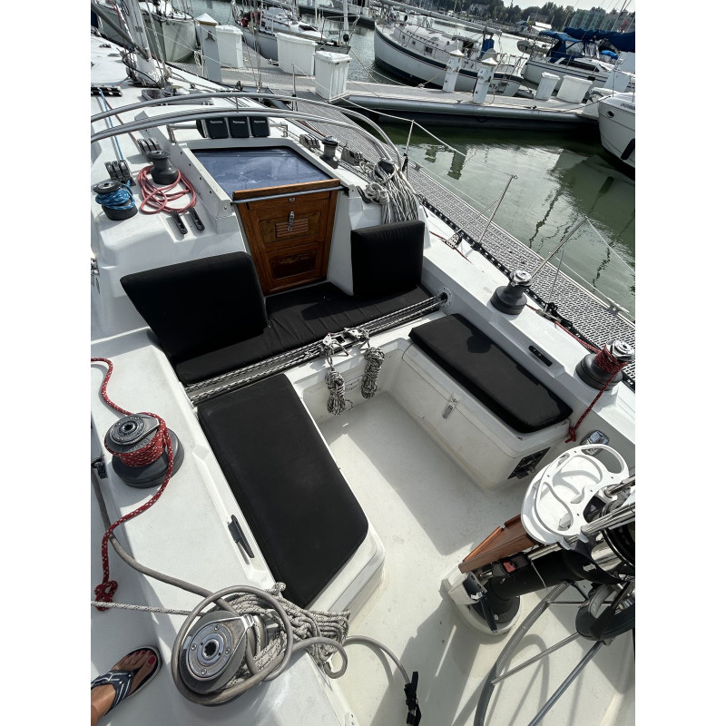 1988 C&C 38 Mk III Sailboat