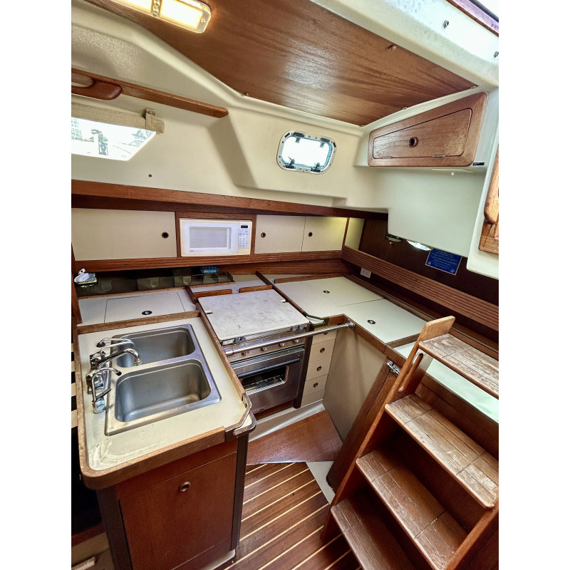 1988 C&C 38 Mk III Sailboat