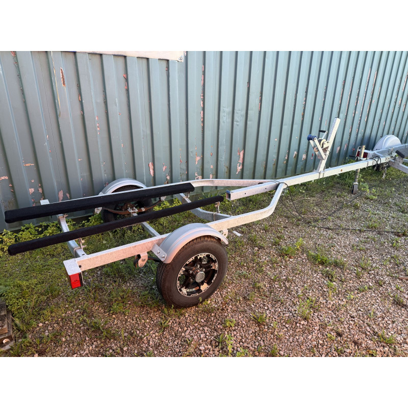 KARAVAN BOAT TRAILER USED