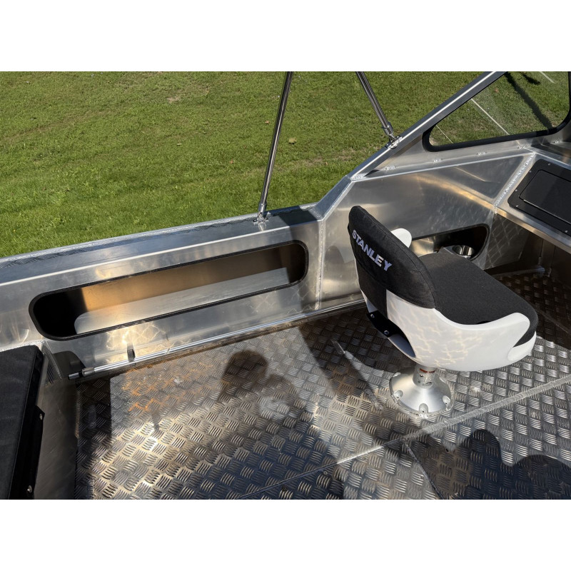 STANLEY MINK 18 DC WELDED ALUMINUM BOAT