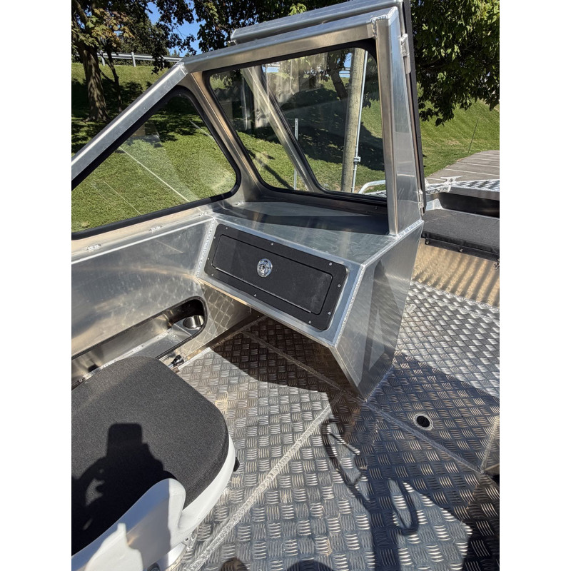 STANLEY MINK 18 DC WELDED ALUMINUM BOAT