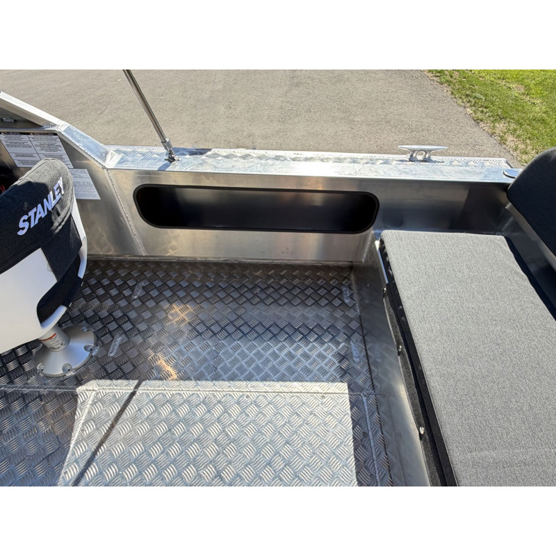 STANLEY MINK 18 DC WELDED ALUMINUM BOAT