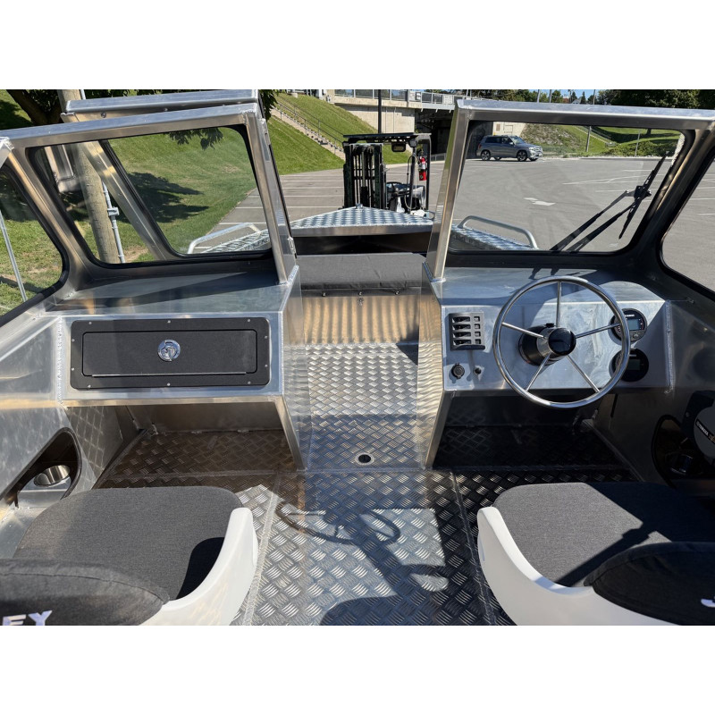 STANLEY MINK 18 DC WELDED ALUMINUM BOAT