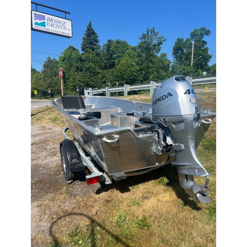 STANLEY TILLER 16 WIDE WELDED ALUMINUM BOAT