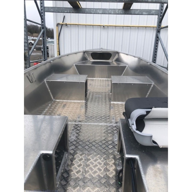 STANLEY TILLER 17 WIDE WELDED ALUMINUM BOAT