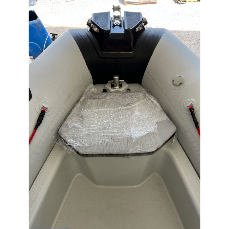 ZODIAC OPEN 6.5 LIGHT GREY PVC, INC T-TOP, BOW CUSHION, BOLSTER BACKREST Z18082EPA
