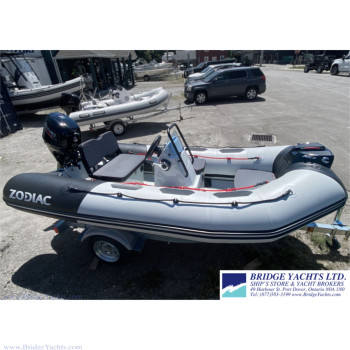 ZODIAC OPEN 3.4 CONSOLE BOAT. LIGHT GREY HULL, PVC